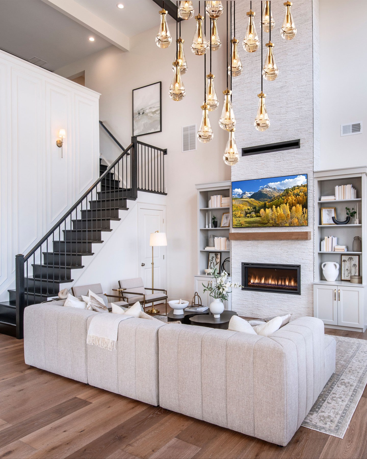 Rainy Round Chandelier