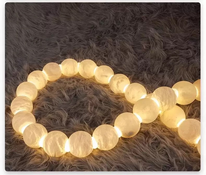 X-Pearl Necklace Chandelier