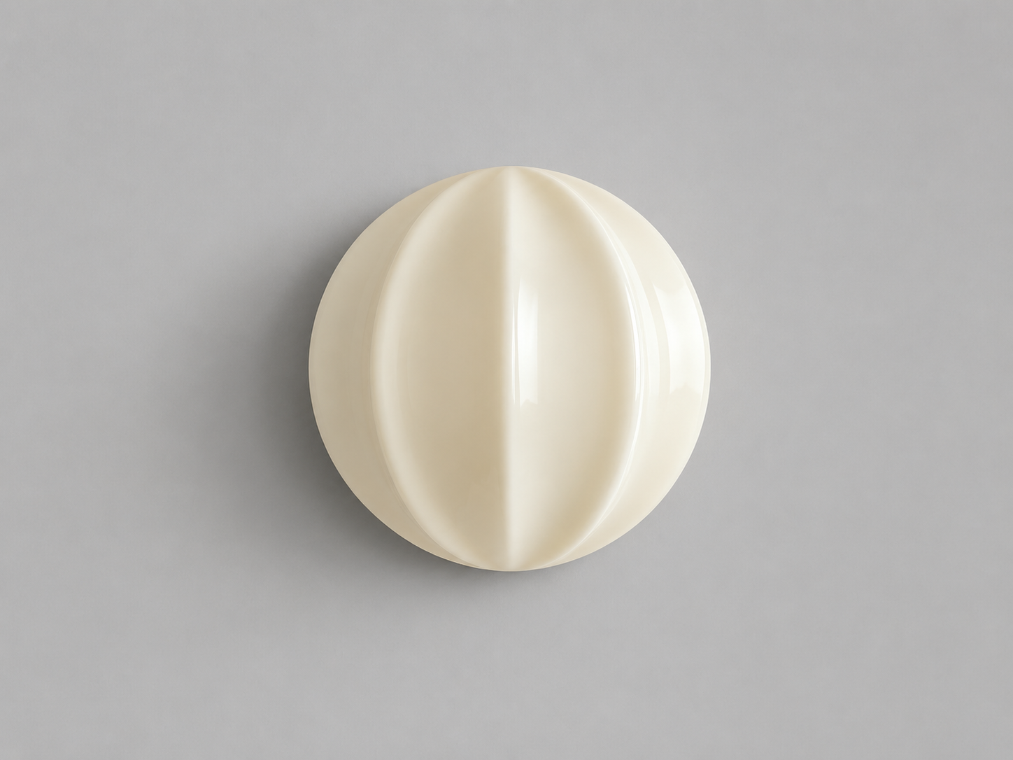 Agnes Clamshell Sconce