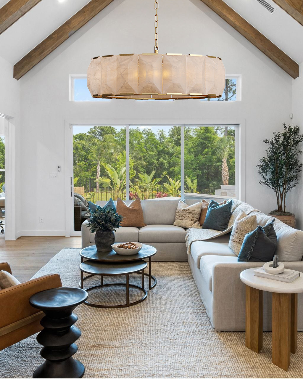 MARLOW CALCITE ROUND CHANDELIER