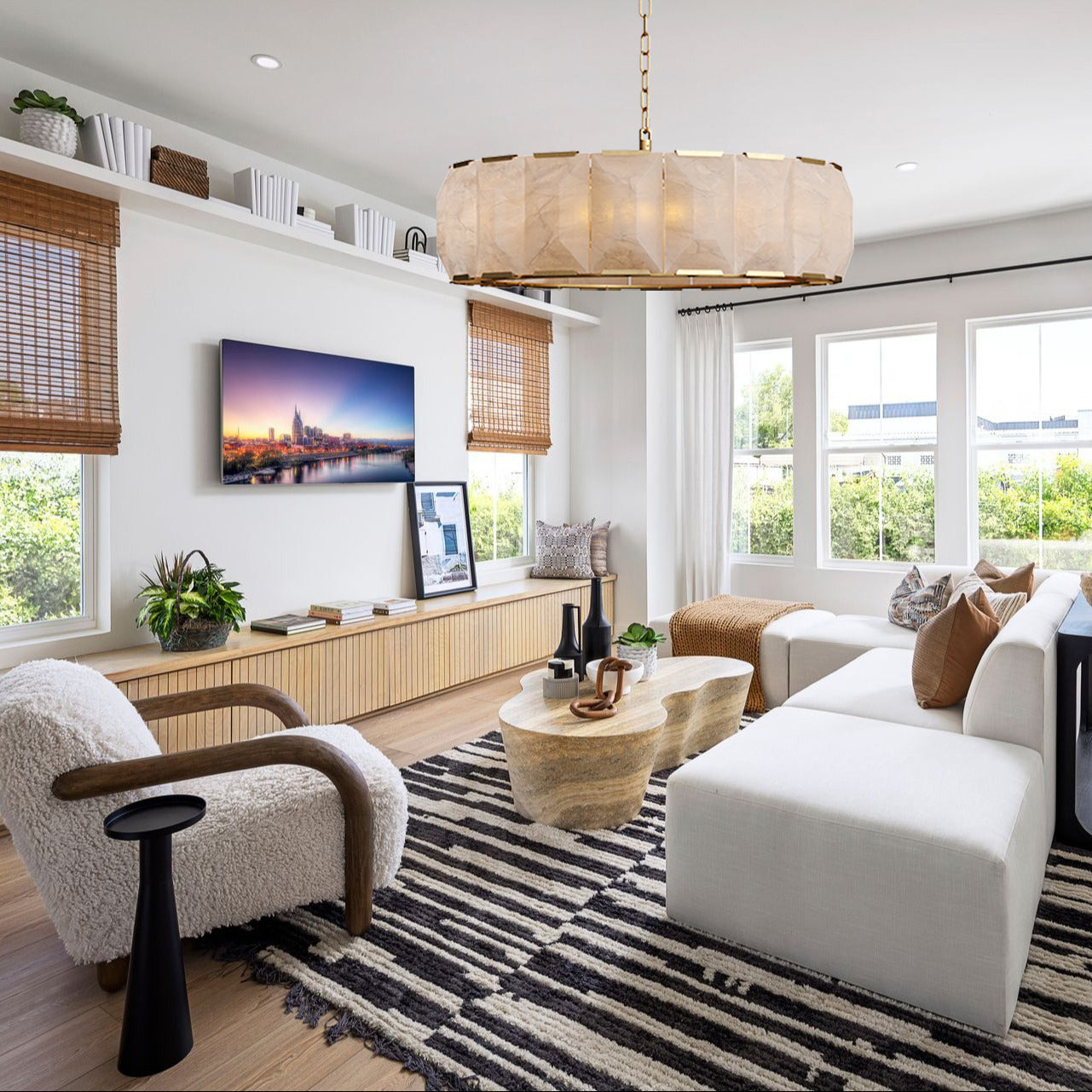 MARLOW CALCITE ROUND CHANDELIER