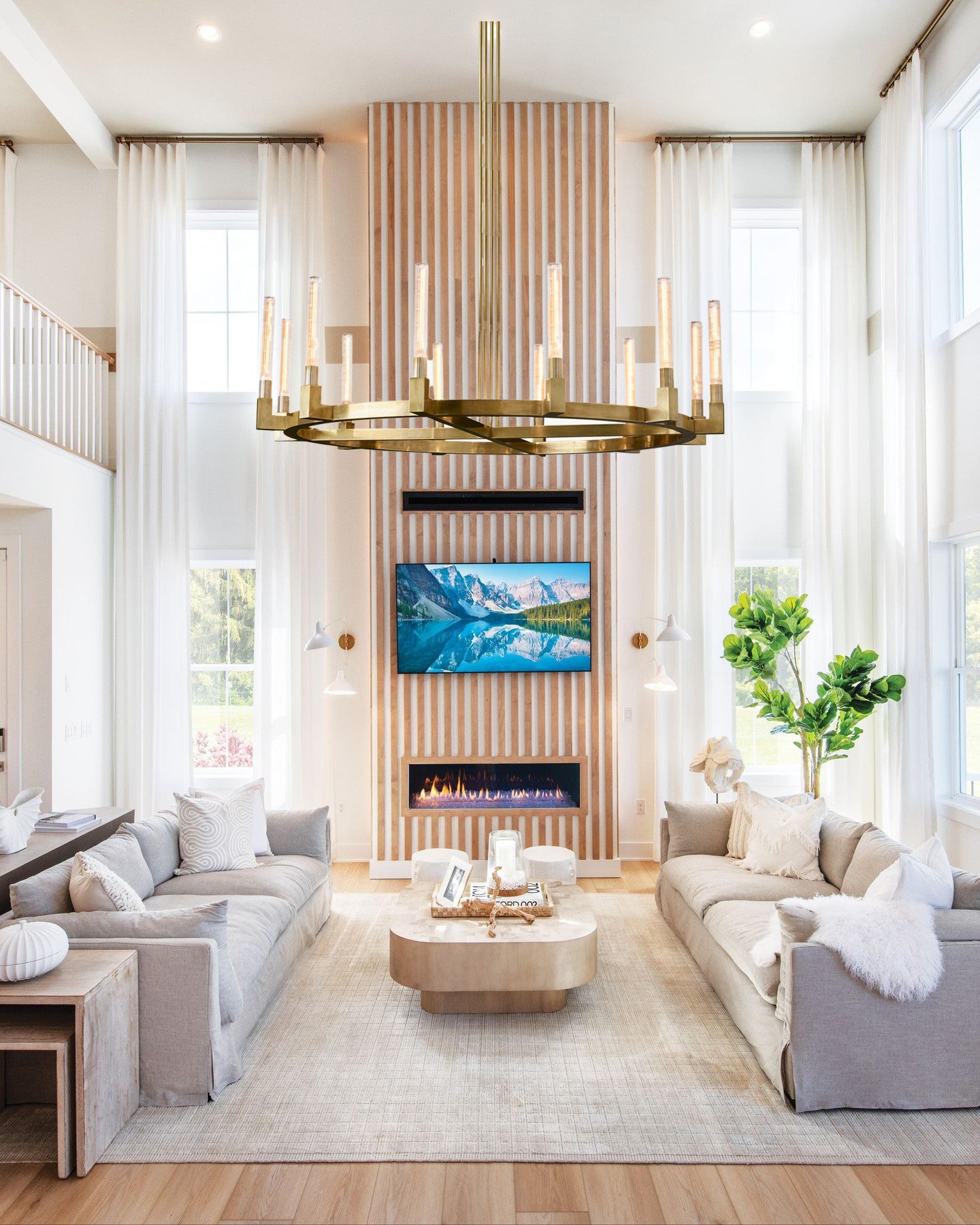 BANNELE Round Chandelier