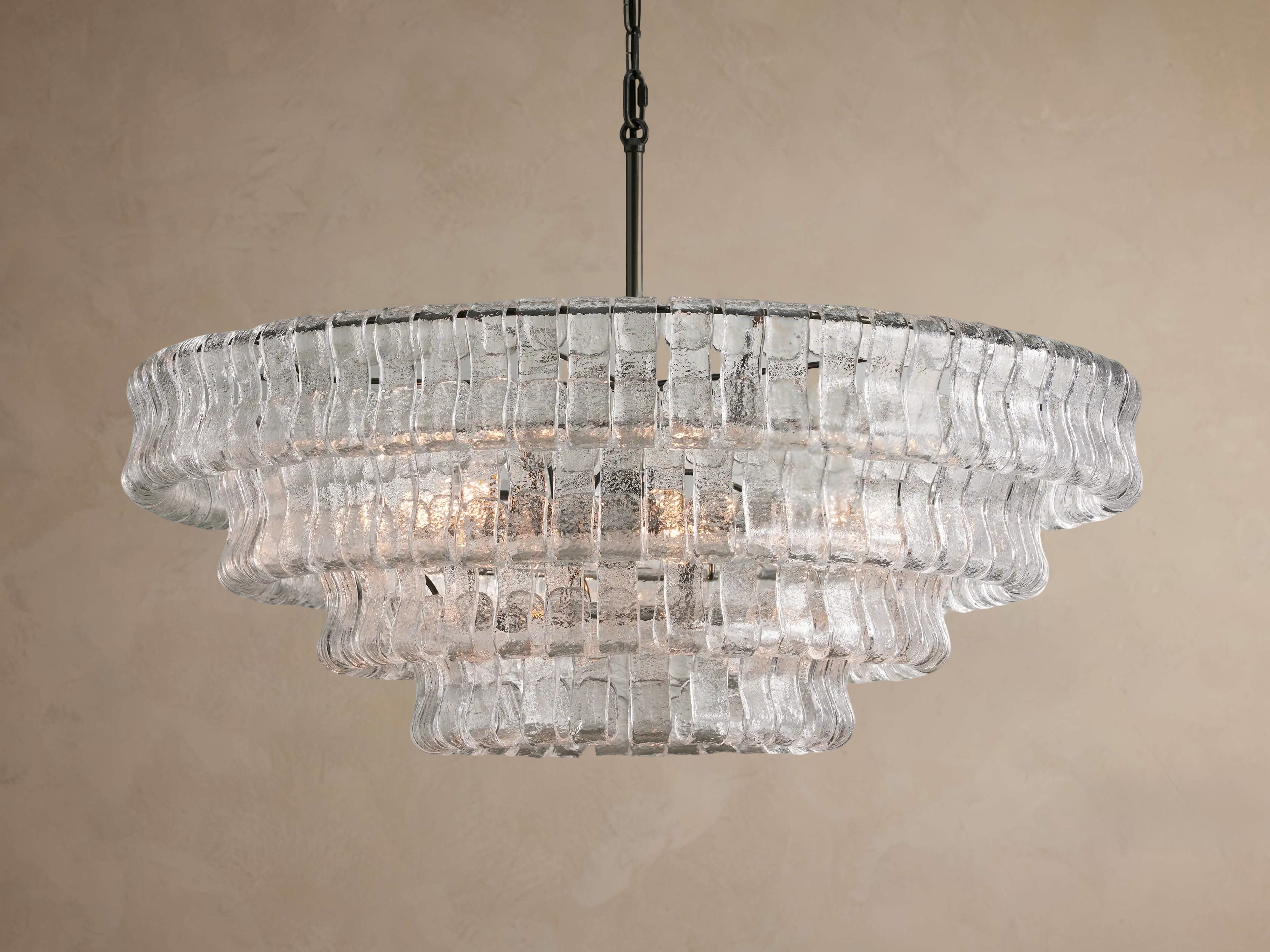 Ghiaccio Clear Class Round Chandelier