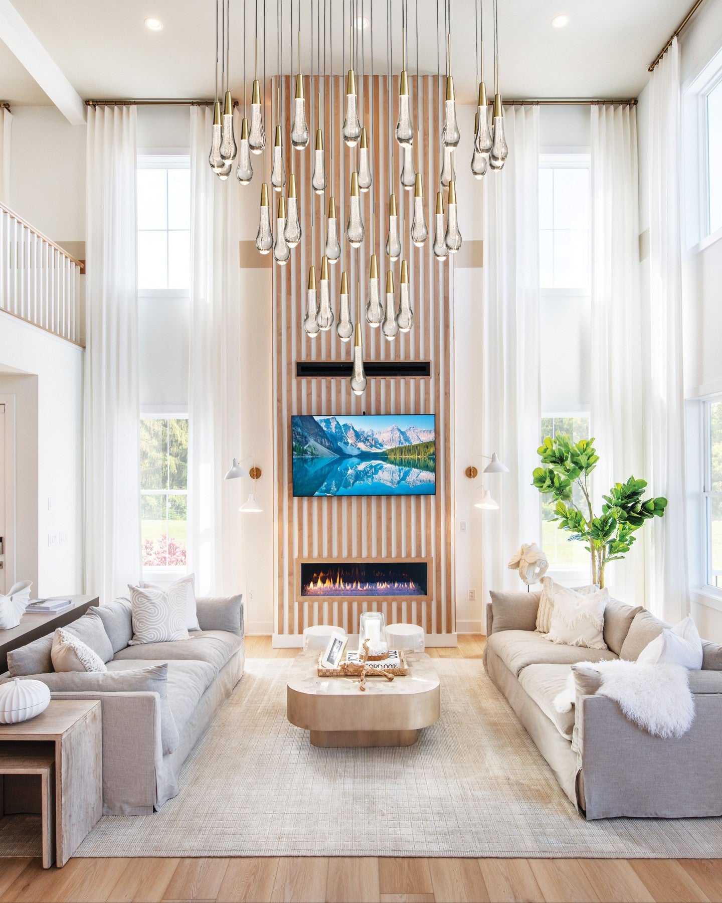 Soltaire Round Chandelier