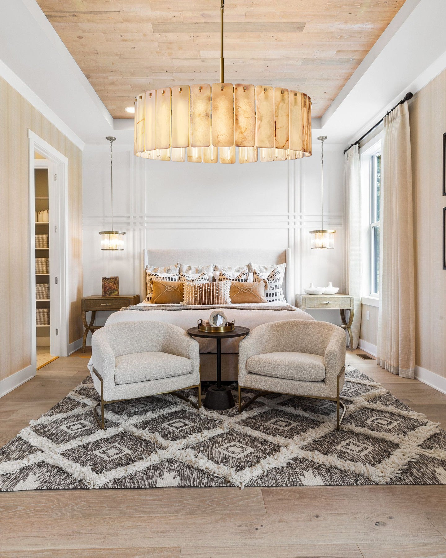 Calametta Onyx Round Chandelier