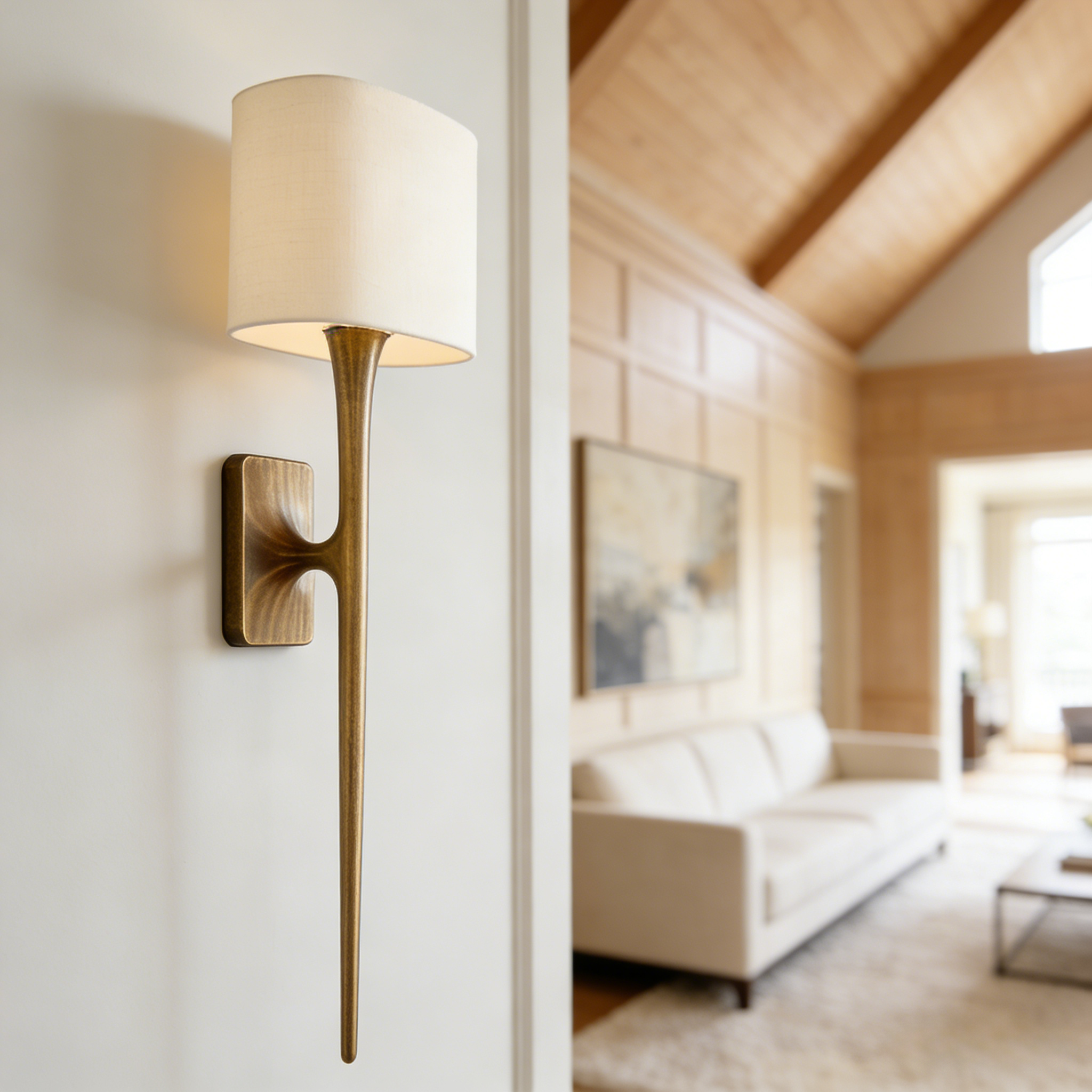Thadeus Grand Shaded Sconce