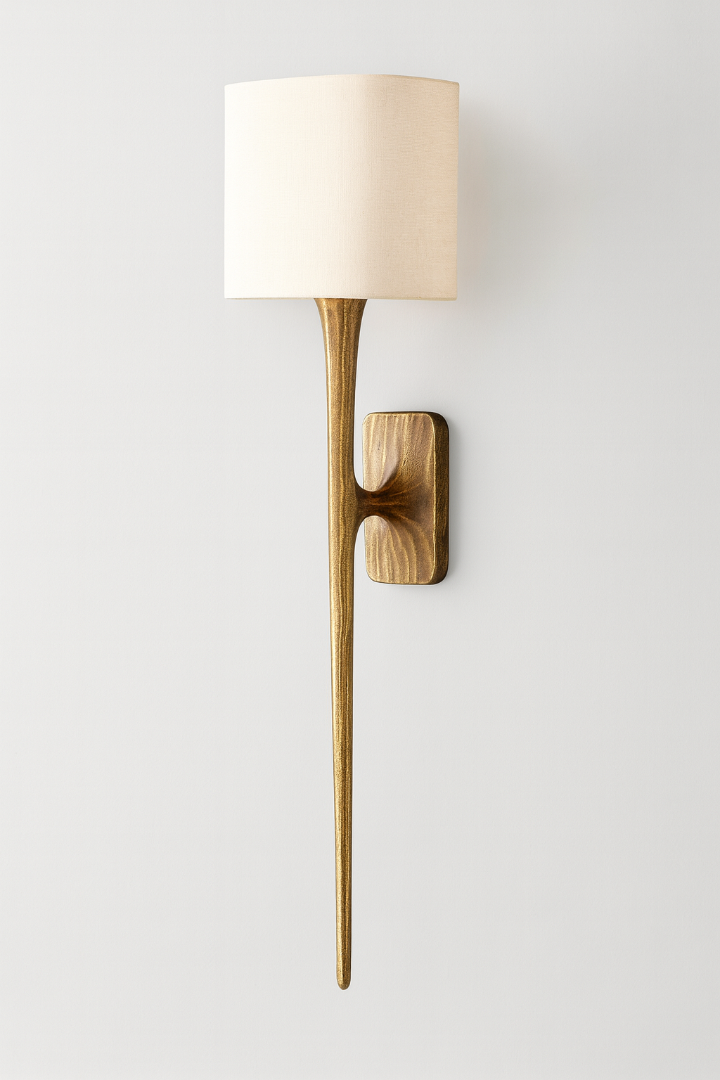 Thadeus Grand Shaded Sconce