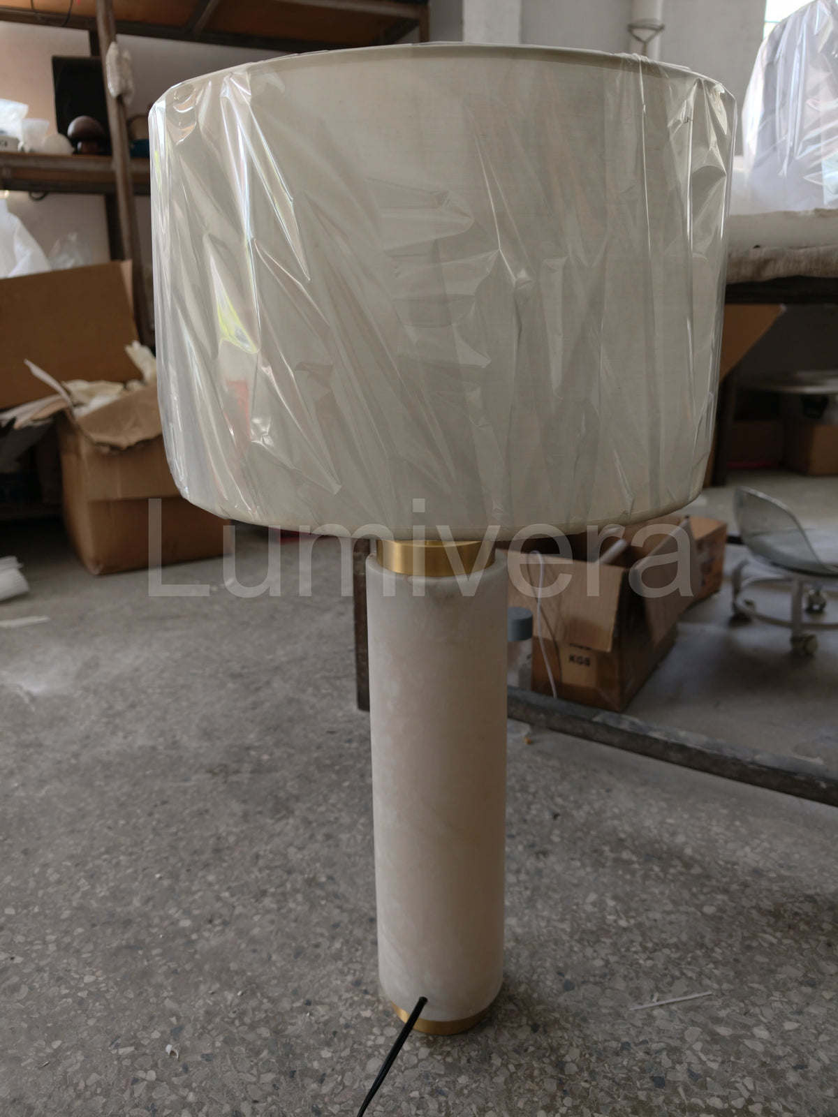 Cylindricale Column Alabaster Table Lamp