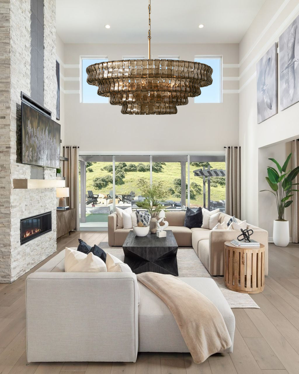 Ghiaccio Smoke Class Round Chandelier