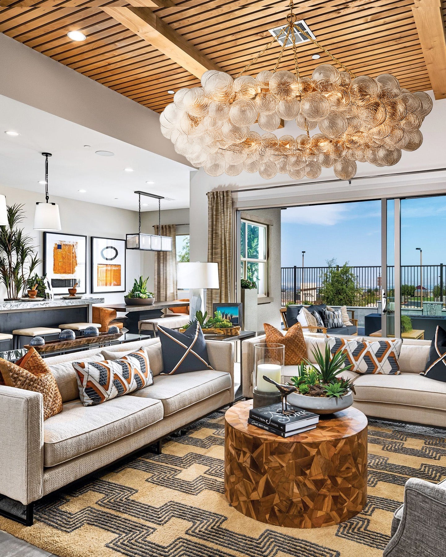 FALIA RING CHANDELIER