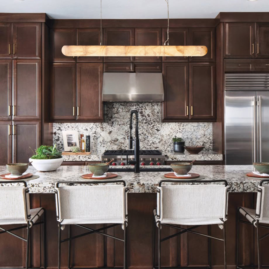 Rigede Lisse Linear Chandelier