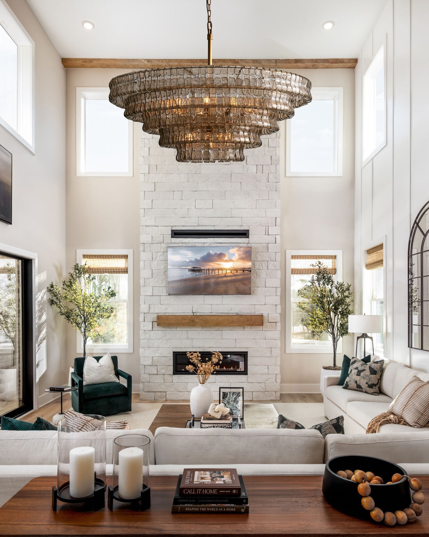 Ghiaccio Round Chandelier