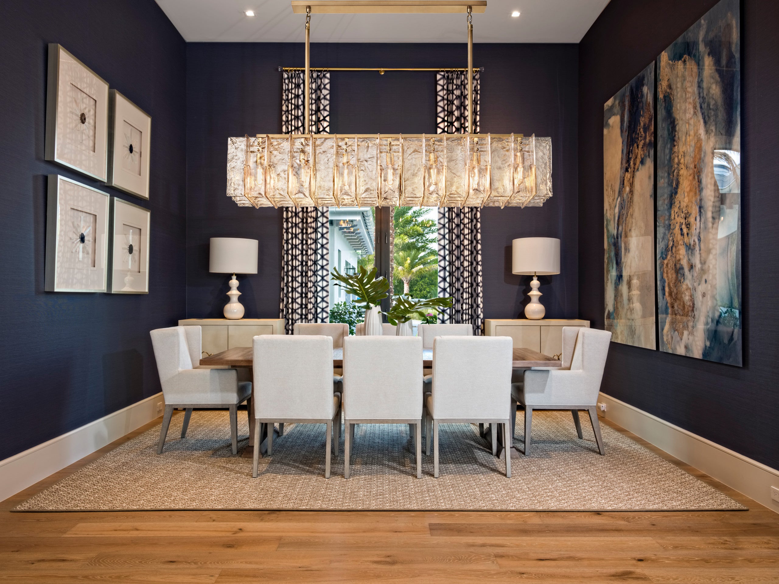 HATTICE SMOKE GLASS LINEAR CHANDELIER