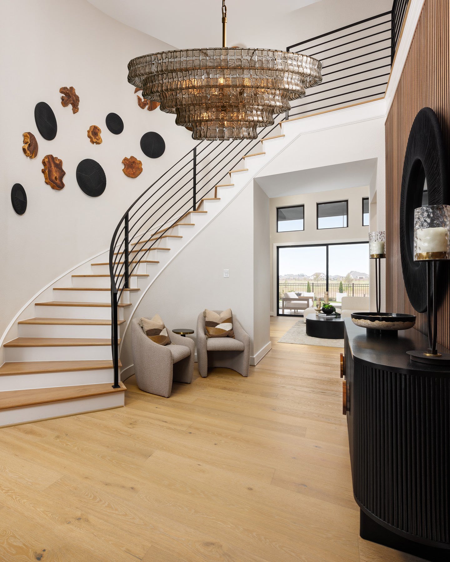 Ghiaccio Round Chandelier
