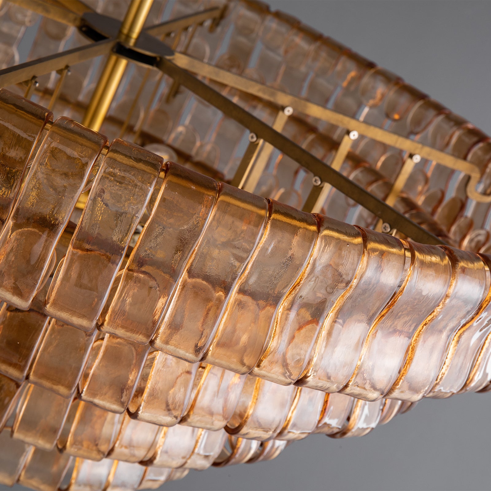 Ehiaccio Smoke Class Round Chandelier