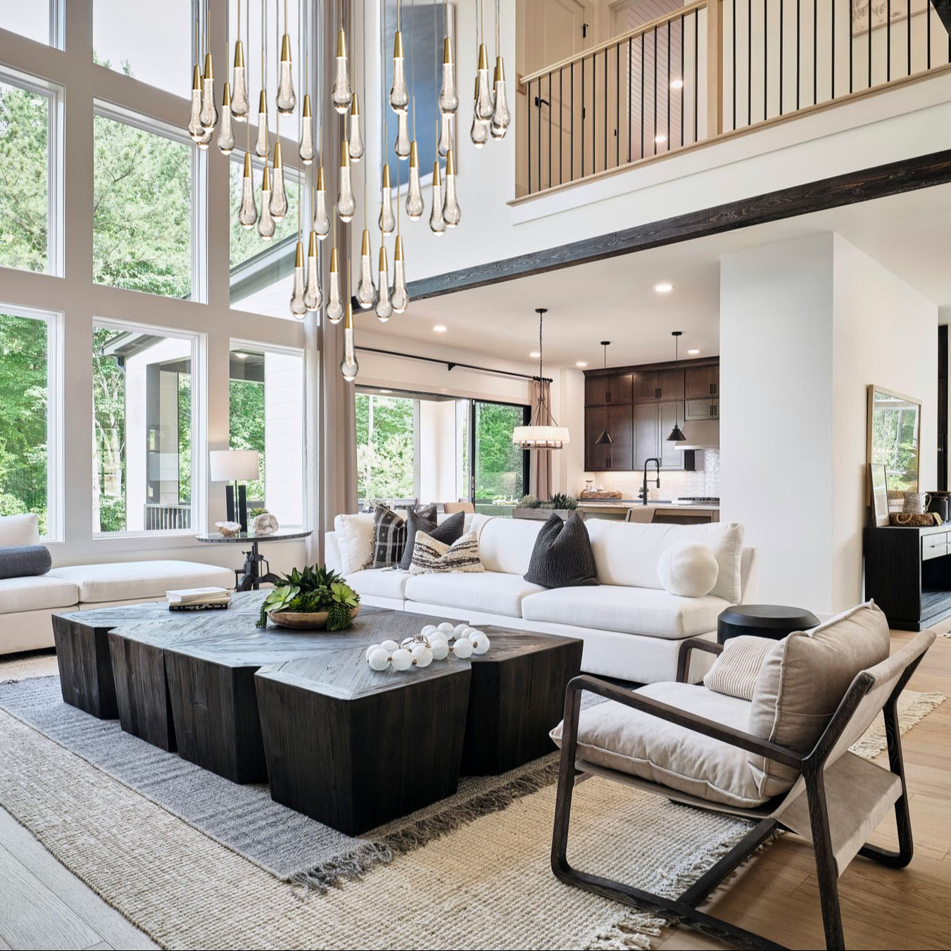 Soltaire Round Chandelier