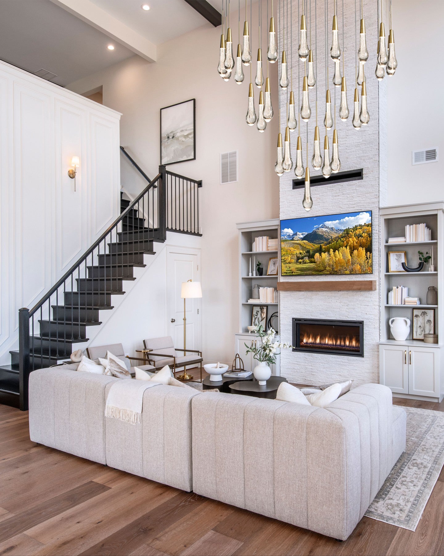 Soltaire Round Chandelier