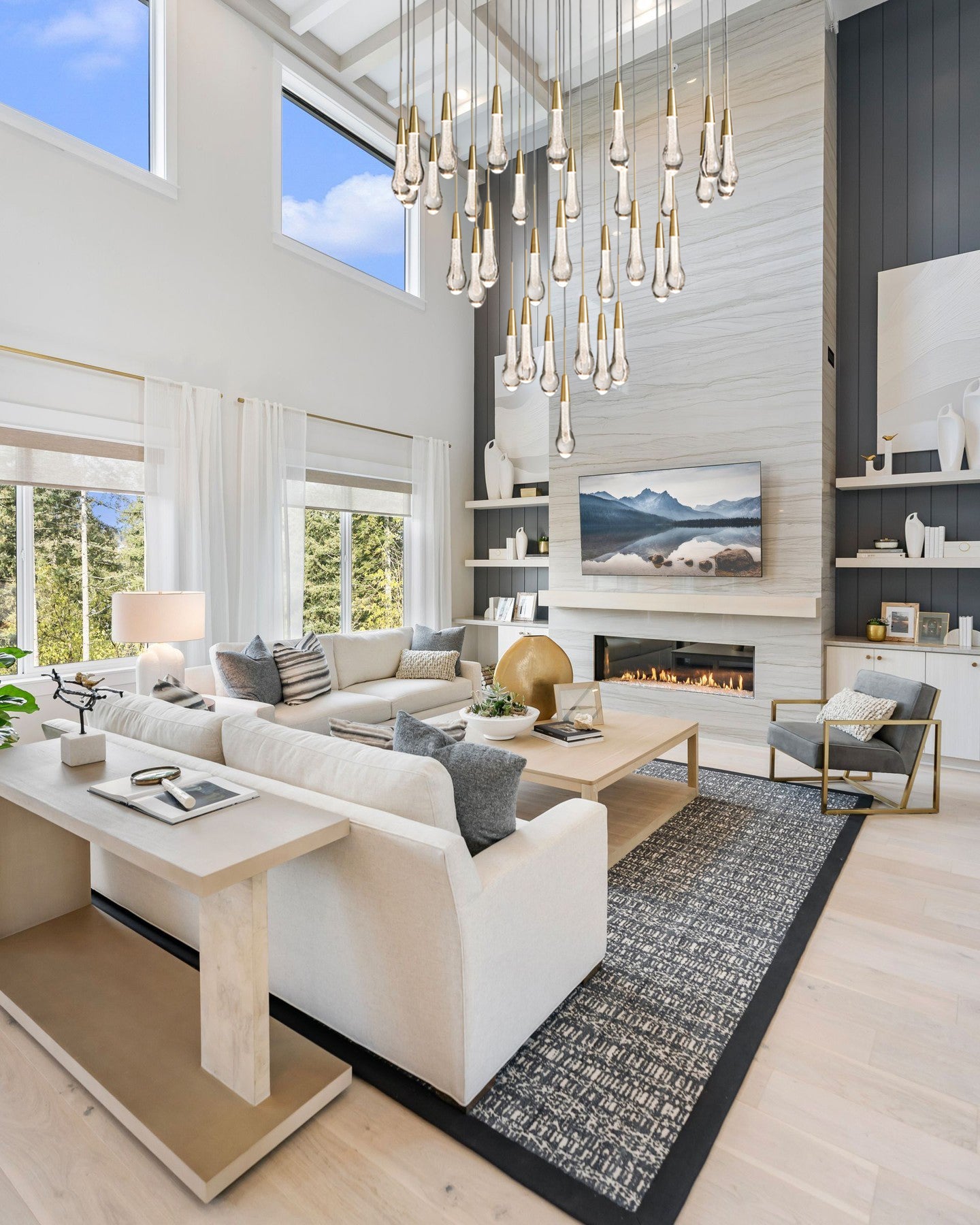 Soltaire Round Chandelier